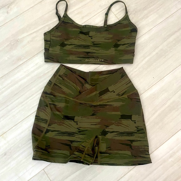 Alphalete Pants - 2 piece matching Alphalete workout set